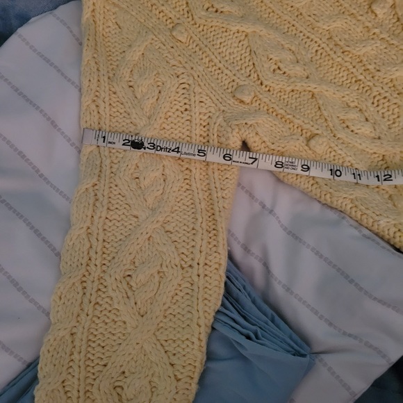 Chelsea Studio Yellow Sweater - Picture 5 of 6